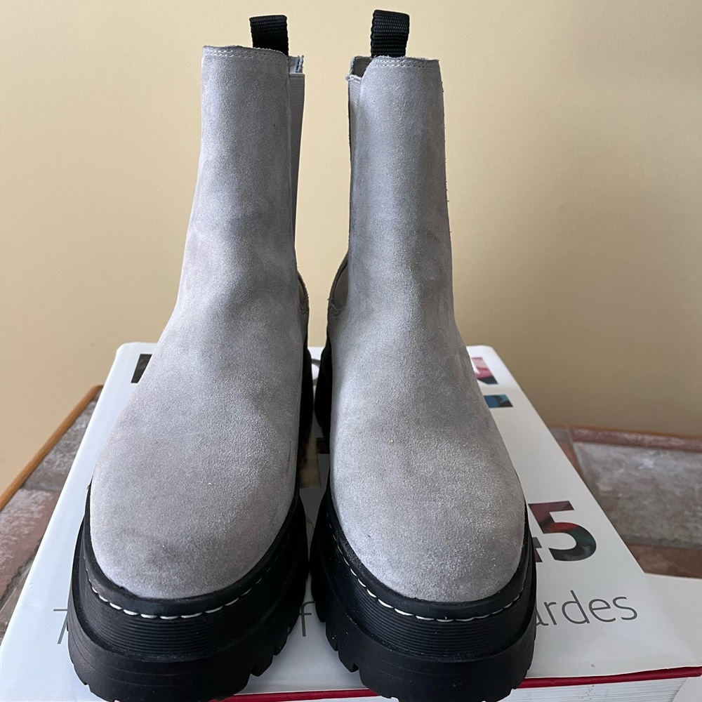 Mark Fisher grey suede lug sole booties. Size 8 1/2.